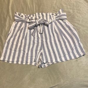 linen dynamite shorts with tie waist